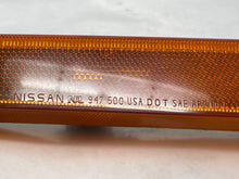 Load image into Gallery viewer, SIDE MARKER LAMP LIGHT Xterra 2002 02 2003 03 2004 04 Left - NW82612
