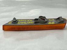 Load image into Gallery viewer, SIDE MARKER LAMP LIGHT Xterra 2002 02 2003 03 2004 04 Right - NW82613
