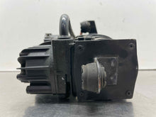 Load image into Gallery viewer, AIR RIDE COMPRESSOR E350 E550 CLS500 CLS55 CLS550 CLS63 E280 00-11 - NW586767
