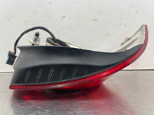 Load image into Gallery viewer, OUTER TAIL LIGHT LAMP Volkswagen EOS 07 08 09 10 11 Right - NW587247
