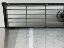 Load image into Gallery viewer, Grille Oldsmobile Allante 1990 - NW97856
