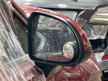 Load image into Gallery viewer, Side View Door Mirror Hyundai Santa Fe 2020 - NW587575
