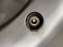 Load image into Gallery viewer, Wheel Land Rover Range Rover 1999 99 2000 00 2001 01 2002 02 03 04 18x8 10 Spoke - NW200840
