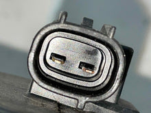 Load image into Gallery viewer, FOG LAMP LIGHT Lexus ES300 ES330 02 03 04 Bumper Mounted Right - NW588335
