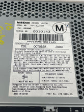 Load image into Gallery viewer, RADIO AM FM CD Nissan Cube 09 10 11 12 13 14 - NW136941
