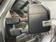 Load image into Gallery viewer, Side View Door Mirror  FORD F250SD PICKUP 2018 - NW588765

