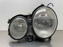 Load image into Gallery viewer, HEADLIGHT LAMP ASSEMBLY E320 E430 E500 E55 00 01 02 03 Left - NW581877
