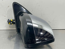Load image into Gallery viewer, Side View Door Mirror  SUBURBAN 1500 2016 - NW590683
