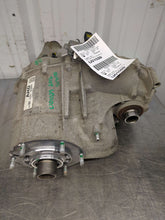 Load image into Gallery viewer, Transfer Case  SUBURBAN 1500 2016 - NW590997
