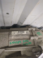 Load image into Gallery viewer, Transfer Case  SUBURBAN 1500 2016 - NW590997
