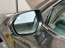 Load image into Gallery viewer, Side View Door Mirror Toyota Camry 2020 - NW591042
