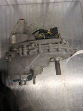 Load image into Gallery viewer, Transfer Case  DODGE 1500 PICKUP 2017 - NW591875
