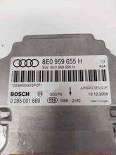 Load image into Gallery viewer, Air Bag computer Audi S4 A4 RS4 2005 05 2006 06 2007 07 - NW28676
