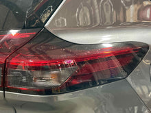Load image into Gallery viewer, TAIL LAMP LIGHT - NW592262
