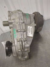 Load image into Gallery viewer, Transfer Case  GRAND CHEROKEE 2014 - NW593153
