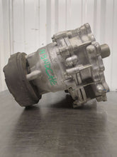 Load image into Gallery viewer, Transfer Case  GRAND CHEROKEE 2014 - NW593153
