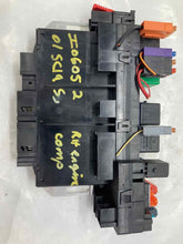 Load image into Gallery viewer, FUSE BOX CL500 CL55 CL600 CL65 S350 S430 S500 S55 S600 S65 00-06 Right - NW65779
