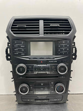 Load image into Gallery viewer, Radio Ford Explorer 2016 - NW539977
