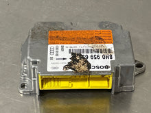 Load image into Gallery viewer, Air Bag Computer Audi A4 S4 2004 04 2005 05 2006 06 - NW28210

