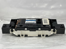 Load image into Gallery viewer, INFO SCREEN Ford Focus 2012 12 - NW104460
