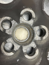 Load image into Gallery viewer, WHEEL Range Rover 95 96 97 98 99 00 01 16x8 5 Spoke - NW200946
