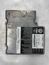 Load image into Gallery viewer, Air Bag computer Volkswagen Passat 2006 06 2007 07 - NW38824

