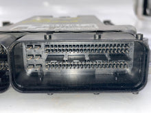 Load image into Gallery viewer, ECU ECM COMPUTER Volkswagen Passat 2008 08 2.0L - NW62824
