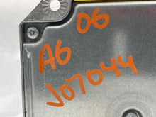 Load image into Gallery viewer, Air Bag Computer Audi A6 S6 2006 06 2007 07 2008 08 - NW28452
