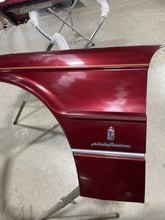 Load image into Gallery viewer, Front Fender Oldsmobile Allante 1991 - NW75789
