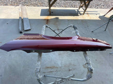 Load image into Gallery viewer, Front Fender Oldsmobile Allante 1991 - NW75789
