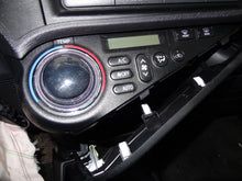 Load image into Gallery viewer, TEMPERATURE CONTROLS Prius Prius V 2012 12 2013 13 2014 14 - NW101475

