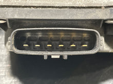 Load image into Gallery viewer, THROTTLE BODY Toyota Prius Prius V 12 13 14 15 16 17 18 - NW178638
