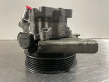 Load image into Gallery viewer, POWER STEERING PUMP 525i 530i 2004 04 2005 05 - NW163133
