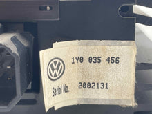 Load image into Gallery viewer, Radio Volkswagen Beetle 2005 - NW7559

