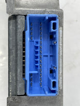 Load image into Gallery viewer, AIR BAG COMPUTER MAZDA 626 2000 00 2001 01 2002 02 - NW34021
