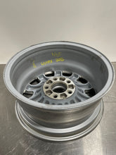 Load image into Gallery viewer, Wheel Rim   2001 - NW198079
