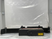 Load image into Gallery viewer, Cd Changer BMW 745i 2002 02 - NW136684
