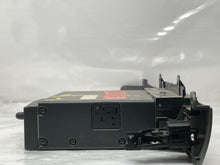 Load image into Gallery viewer, Cd Changer BMW 745i 2002 02 - NW136684
