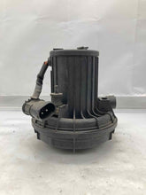 Load image into Gallery viewer, AIR INJECTION PUMP SMOG BMW 745i 2002 02 2003 03 2004 04 2005 05 - NW8071
