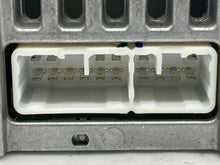 Load image into Gallery viewer, RADIO Toyota Prius 2001 01 2002 02 2003 03 2004 04 05 - NW139962
