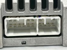 Load image into Gallery viewer, RADIO Toyota Prius 2001 01 2002 02 2003 03 2004 04 05 - NW139948
