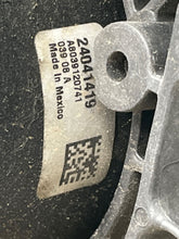 Load image into Gallery viewer, RADIATOR FAN ASSEMBLY Patriot Avenger Compass 2007 07 2008 08 09 10 11 12 - NW63373
