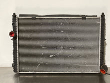 Load image into Gallery viewer, RADIATOR Land Rover Discovery 1999 99  00 01 02 03 04 - NW132506
