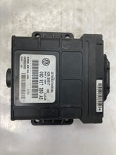 Load image into Gallery viewer, TRANSMISSION CONTROL MODULE COMPUTER Porsche Cayenne 04 05 06 - NW36832
