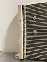 Load image into Gallery viewer, AC CONDENSER Volkswagen Touareg 2004 04 2005 05 2006 06 2007 07 - NW44278
