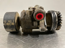 Load image into Gallery viewer, Power Steering Pump Volkswagen Touareg 2006 - NW164219
