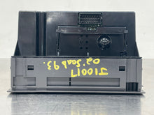 Load image into Gallery viewer, Info-Gps Screen  SAAB 9-3 2002 - NW105831
