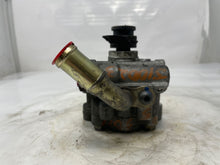 Load image into Gallery viewer, Power Steering Pump Dodge 300C 2005 - NW162620
