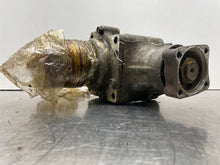 Load image into Gallery viewer, TRANSFER CASE Honda CR-V 2005 05 2006 06 - NW176874
