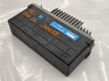 Load image into Gallery viewer, TRACTION CONTROL COMPUTER 500SL 1990 90 1991 91 1992 92 1993 93 - NW36391
